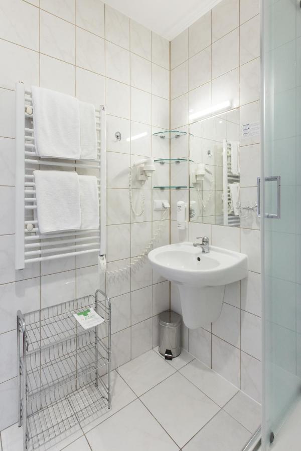 Hotel Labedy Gliwice Exterior photo